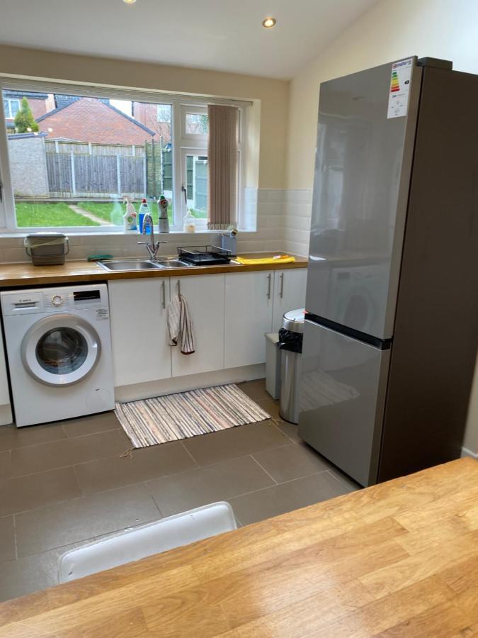 Greenwood Manchester Bagian luar foto