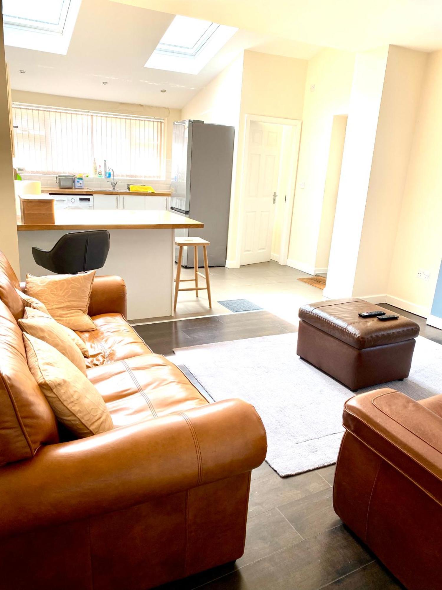 Greenwood Manchester Bagian luar foto